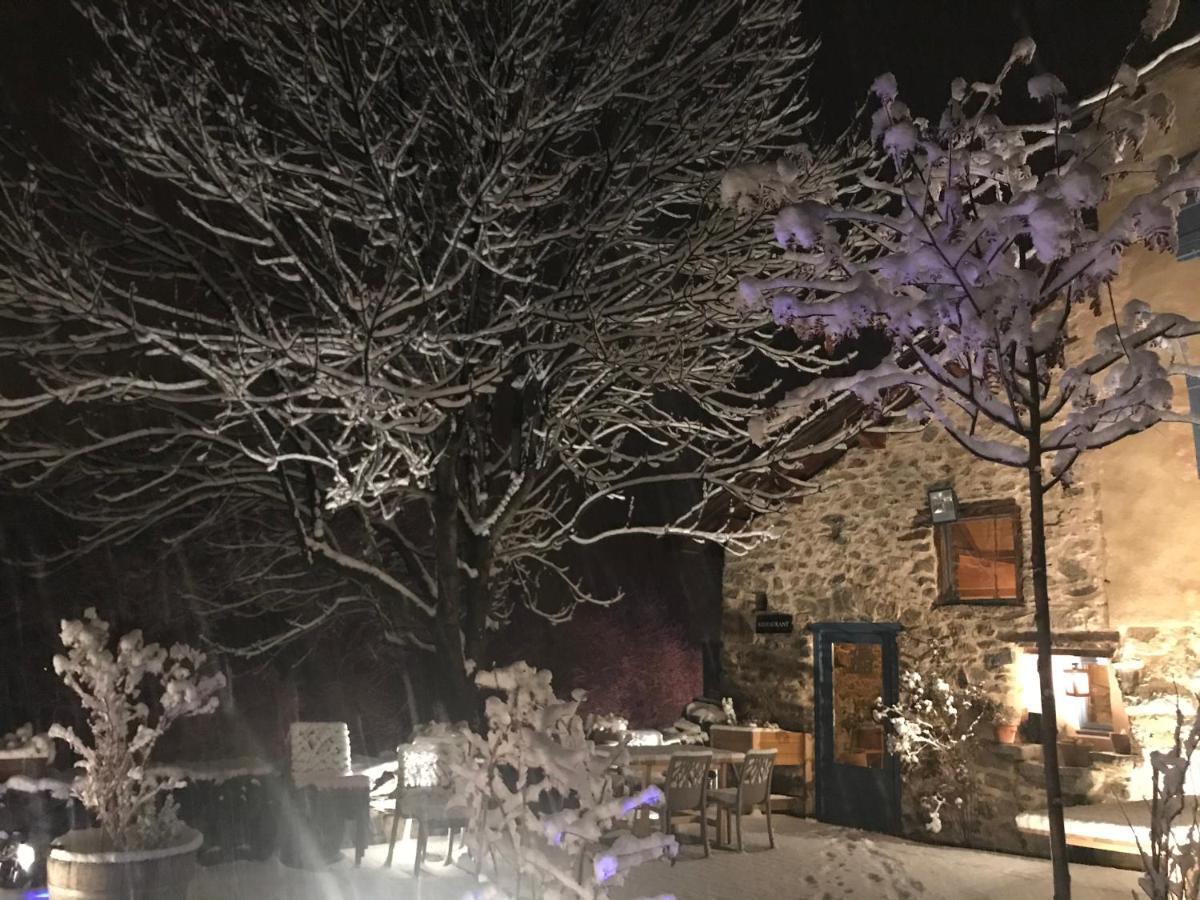 Cal Xandera Hotel Angoustrine Exterior foto